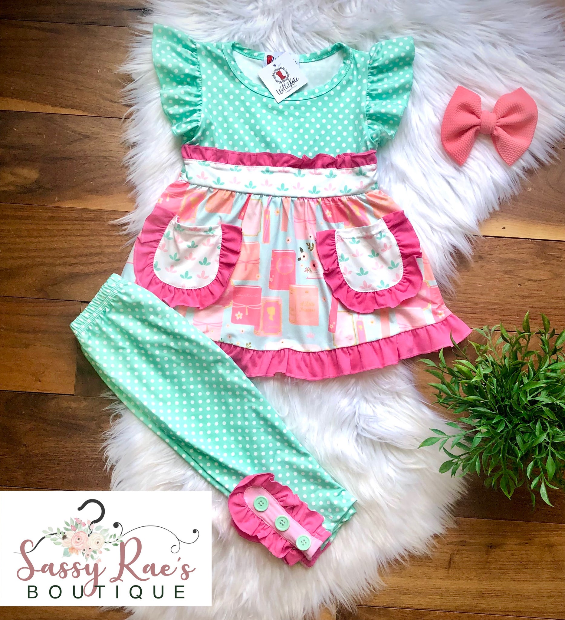 Beautiful Books Capri Set